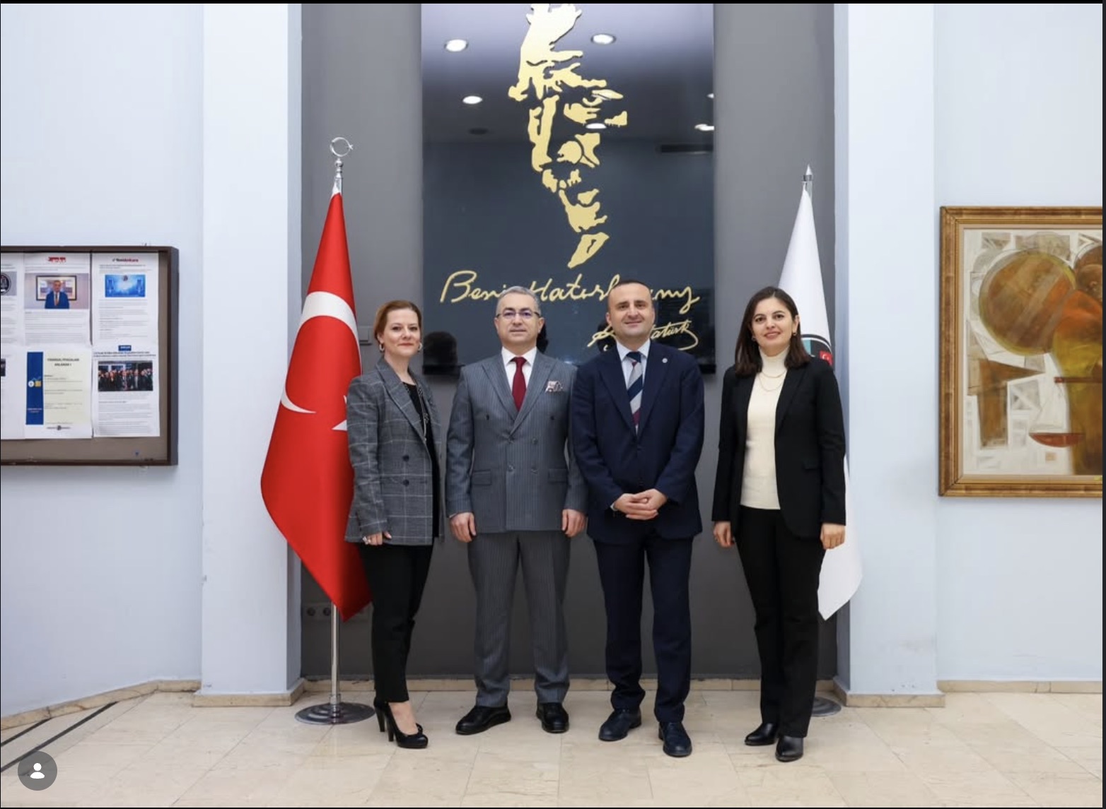 Dekanlığımız tarafından Ankara Barosu Başkanı Sayın Av. Mustafa Köroğlu’na makamında bir çalışma ziyareti gerçekleştirilmiştir.